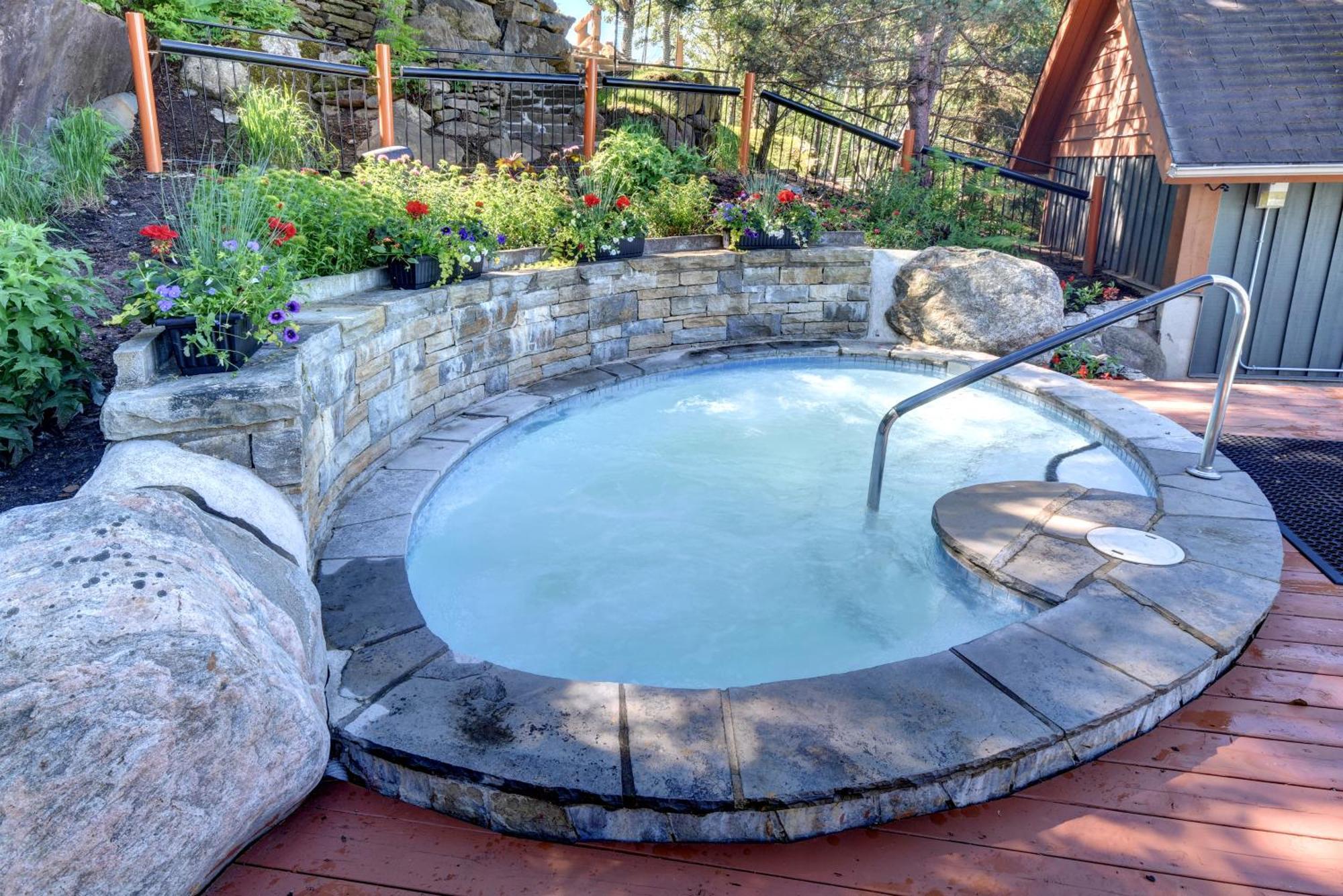 Apartment Equinox On-resort Luxury Direct Access Stunning View Mont-Tremblant